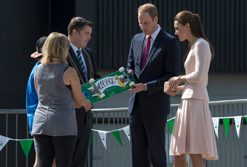 Illustration for article titled How Will and Kate React to Pursuits Enjoyed by Today's Youth